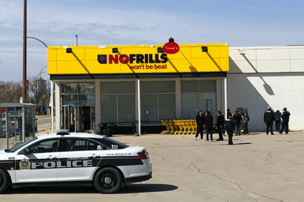 | A Winnipeg Police cruiser outside a No Frills grocery store on Goulet Avenue in Winnipeg Photo courtesy CTV News | MR Online